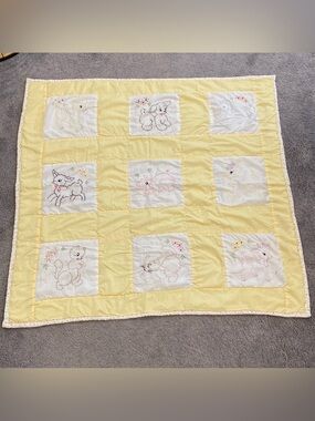 Vintage Hand Embroidered Baby Quilt Blanket Woodland Farm Animals Cottage Granny